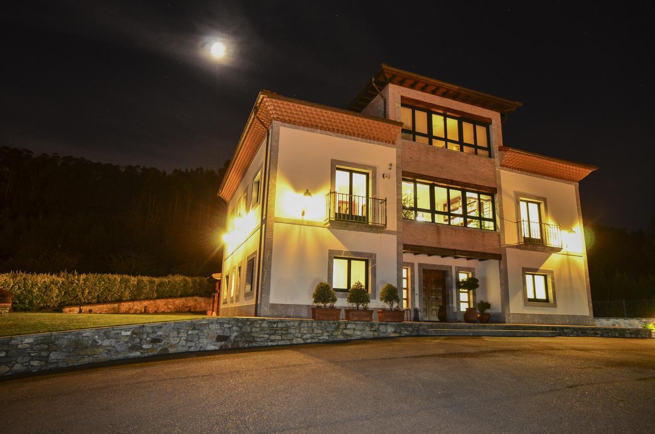 Hotel Reina Adosinda Pravia Exterior foto